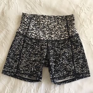 Lululemon Wunder Short 5” Full On Luxtreme